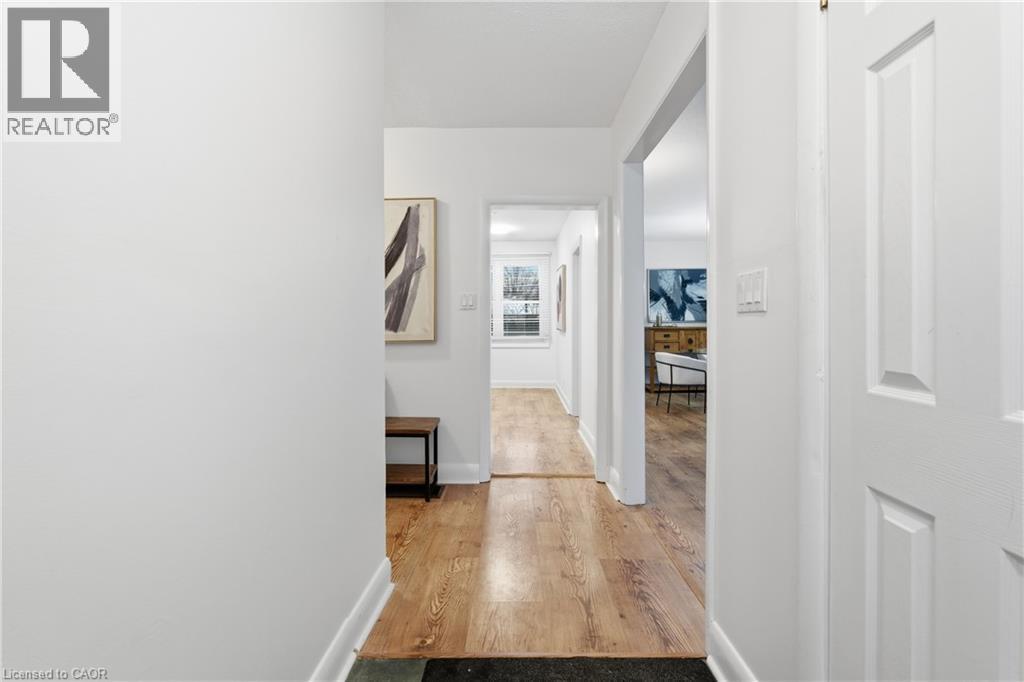 149 West 28th Street, Hamilton, Ontario  L9C 5B1 - Photo 3 - 40793515