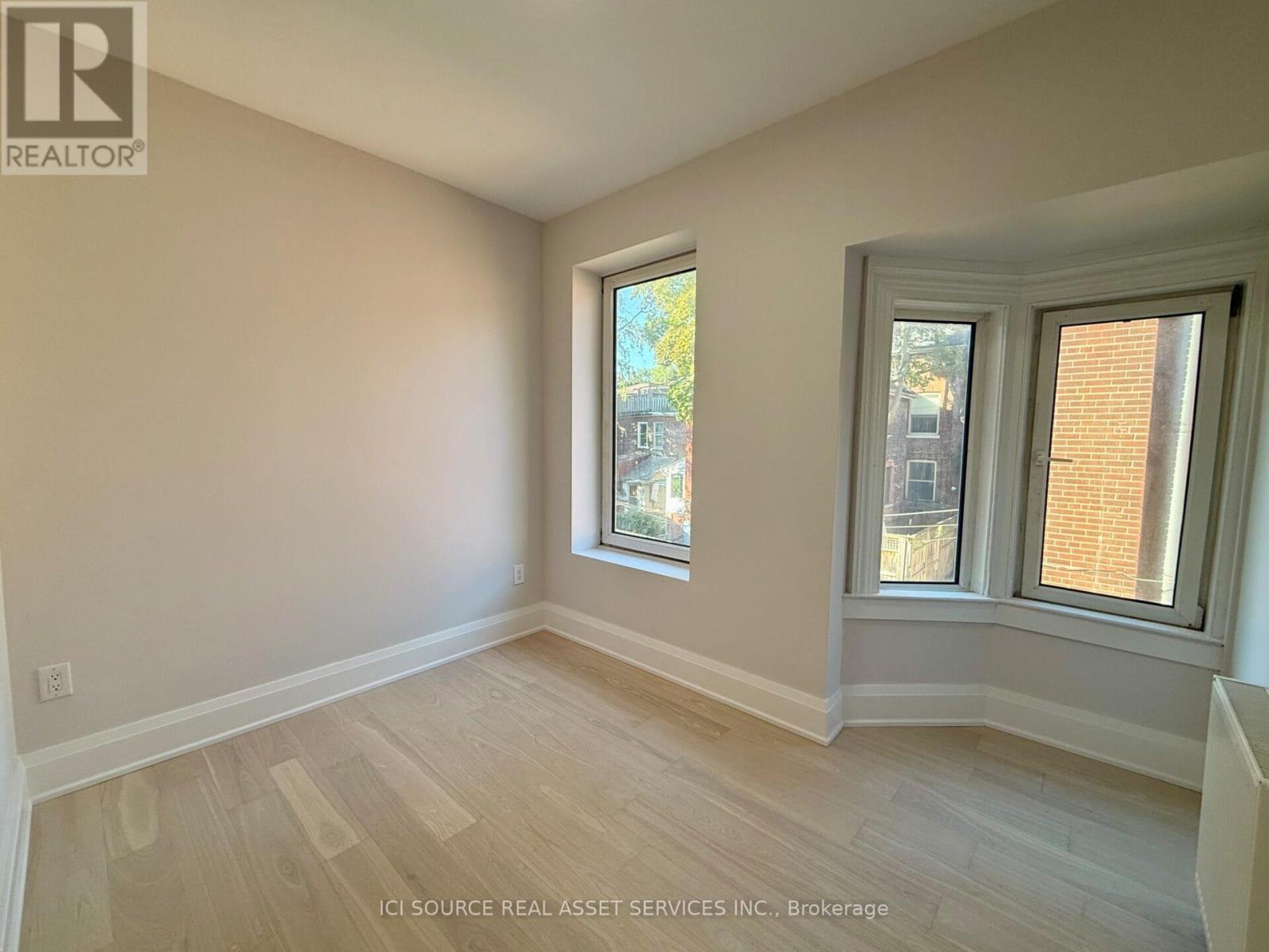 2 - 2 Bellwoods Park, Toronto (Trinity-Bellwoods), Ontario  M6J 1S4 - Photo 11 - C12637980