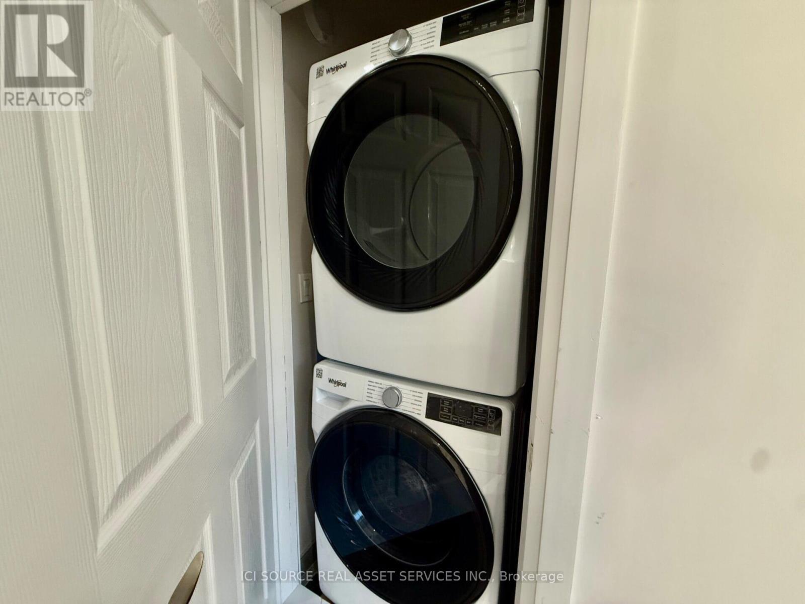 2 - 2 Bellwoods Park, Toronto (Trinity-Bellwoods), Ontario  M6J 1S4 - Photo 9 - C12637980