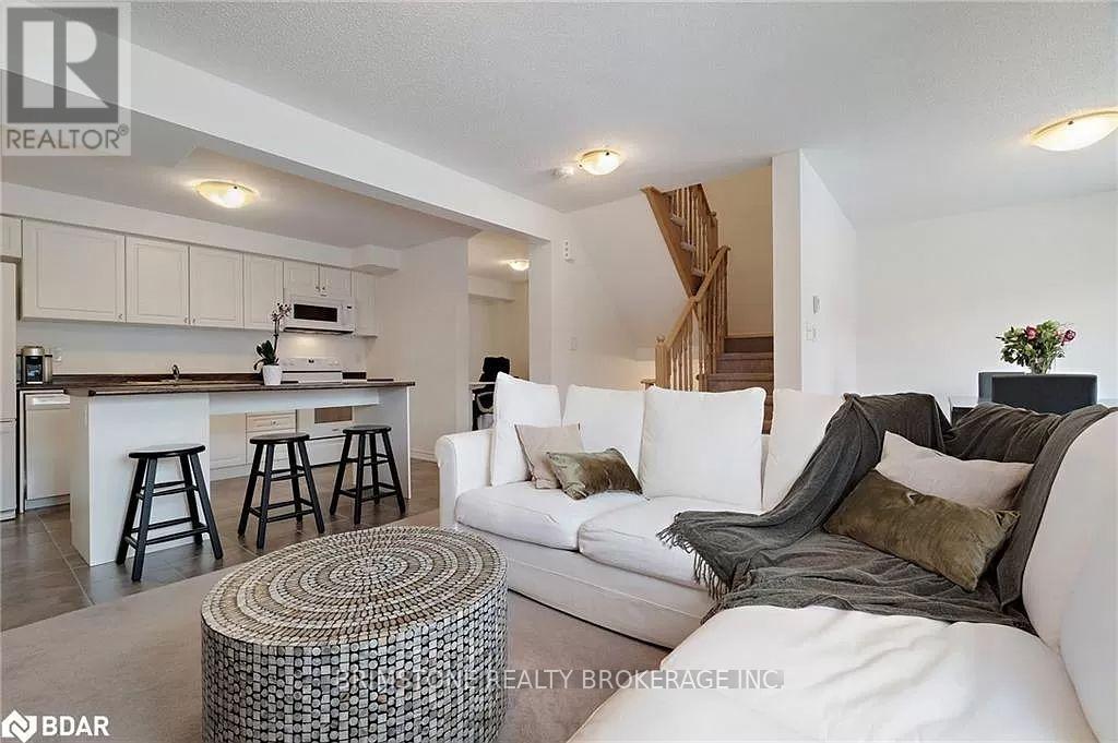 46 Andean Lane, Barrie, Ontario L9J 0J4 - Photo 12 - S12637988