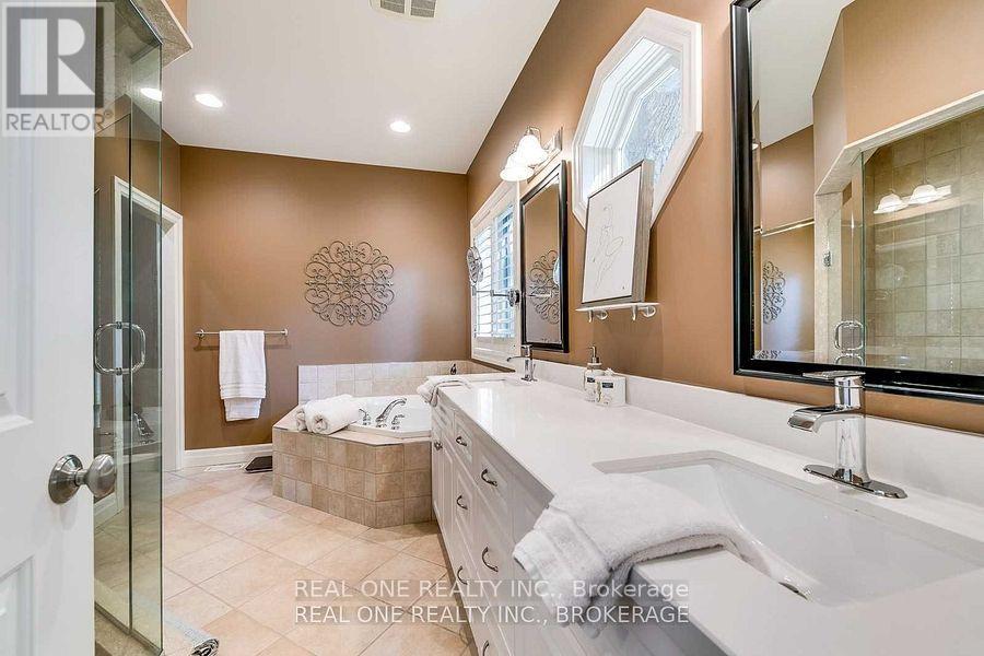 249 Poplar Drive, Oakville (Mo Morrison), Ontario  L6J 4C7 - Photo 20 - W12637982