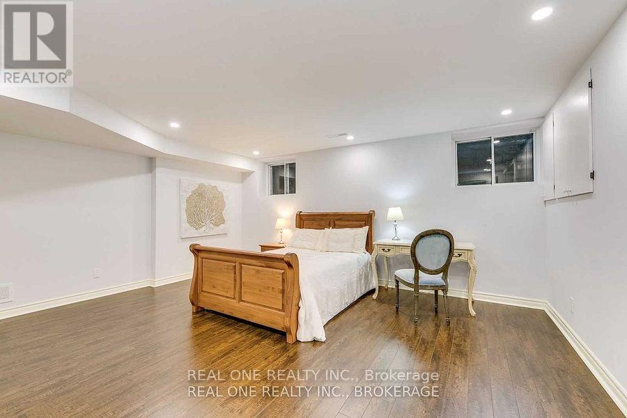 249 Poplar Drive, Oakville (Mo Morrison), Ontario  L6J 4C7 - Photo 33 - W12637982