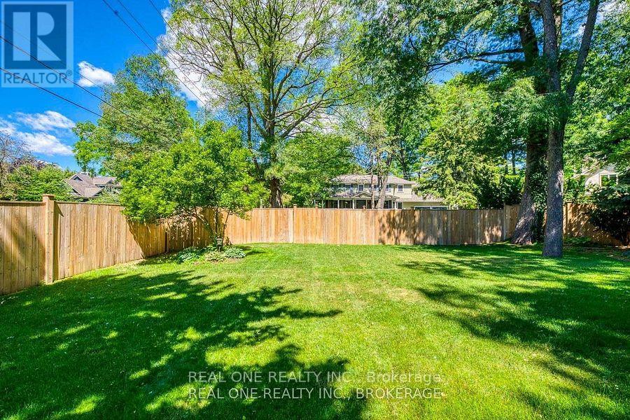 249 Poplar Drive, Oakville (Mo Morrison), Ontario  L6J 4C7 - Photo 40 - W12637982