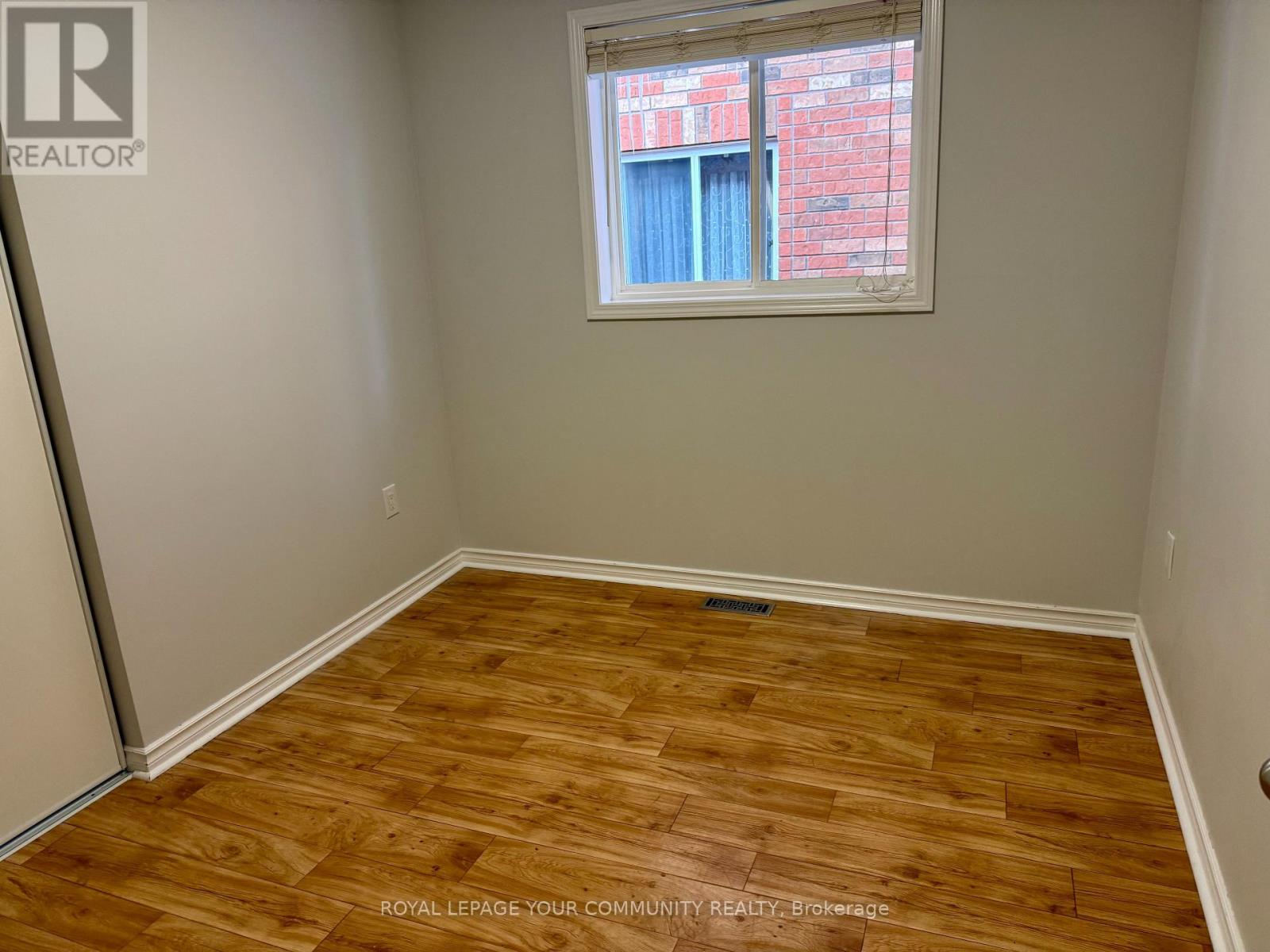 Main Floor - 24 Sun King Crescent, Barrie, Ontario  L4M 7J9 - Photo 16 - S12636828