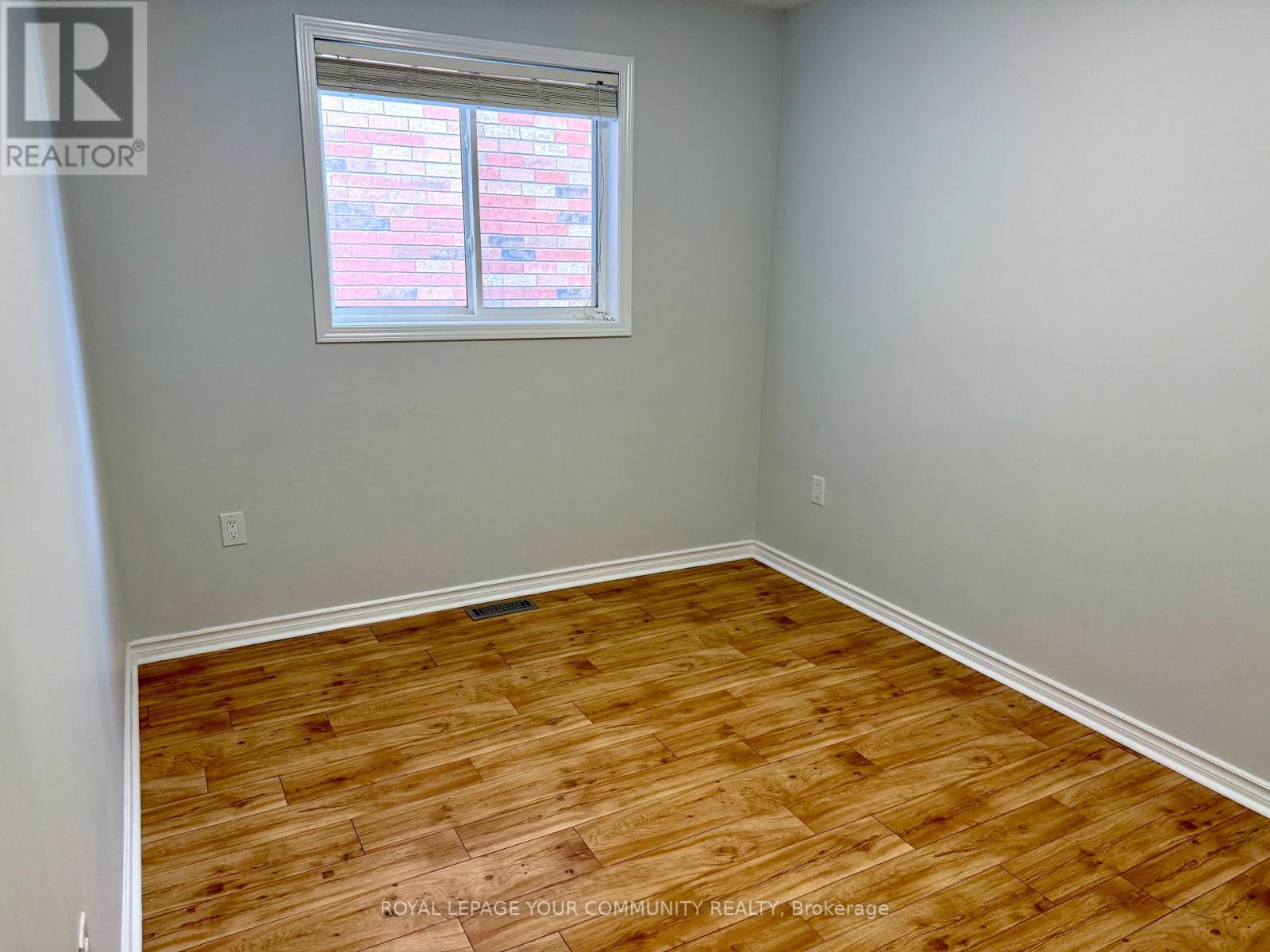 Main Floor - 24 Sun King Crescent, Barrie, Ontario  L4M 7J9 - Photo 15 - S12636828