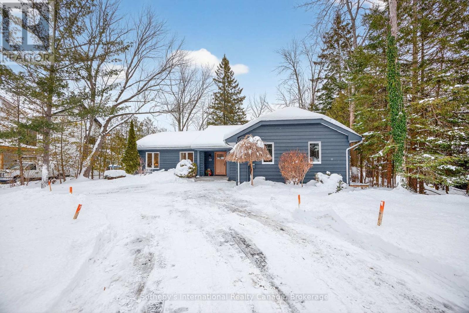 111 Patricia Drive, Blue Mountains, Ontario  L9Y 0P1 - Photo 2 - X12638022