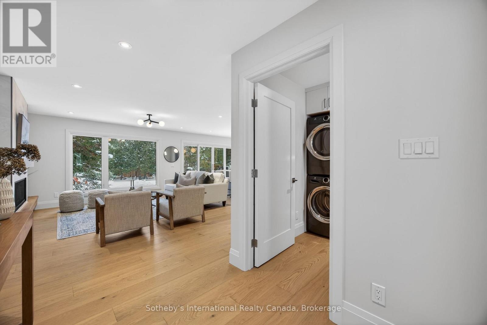 111 Patricia Drive, Blue Mountains, Ontario  L9Y 0P1 - Photo 5 - X12638022