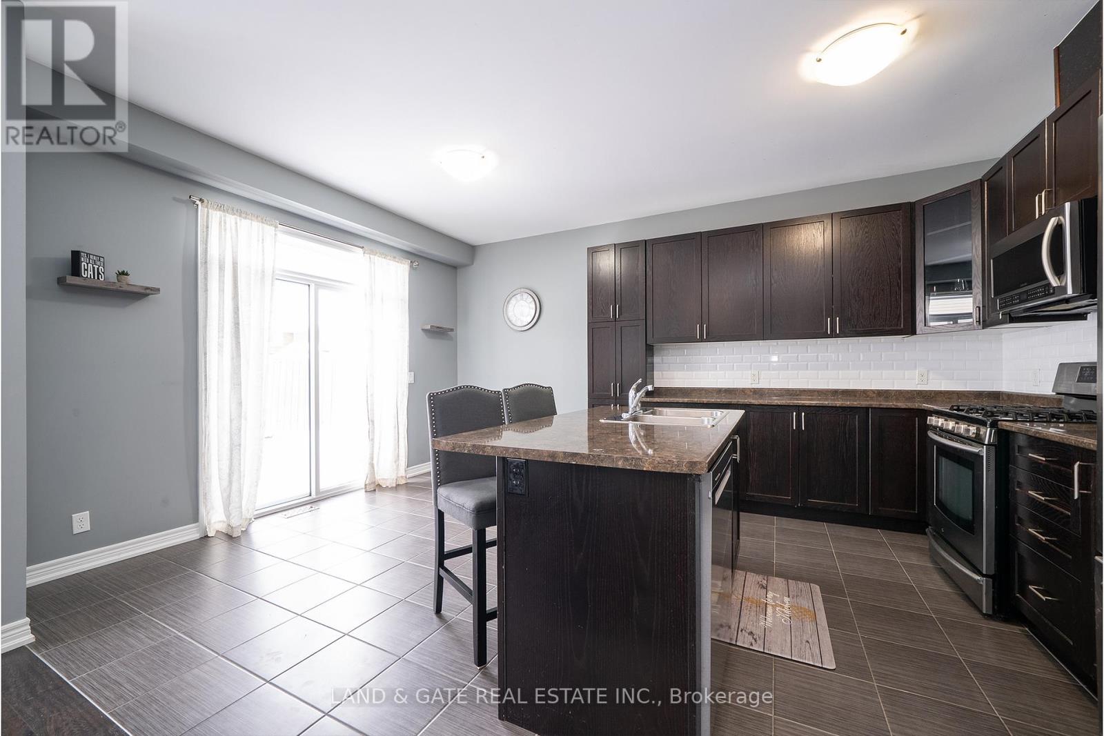 2323 Steeplechase Street, Oshawa, Ontario  L1L 0C8 - Photo 12 - E12638016