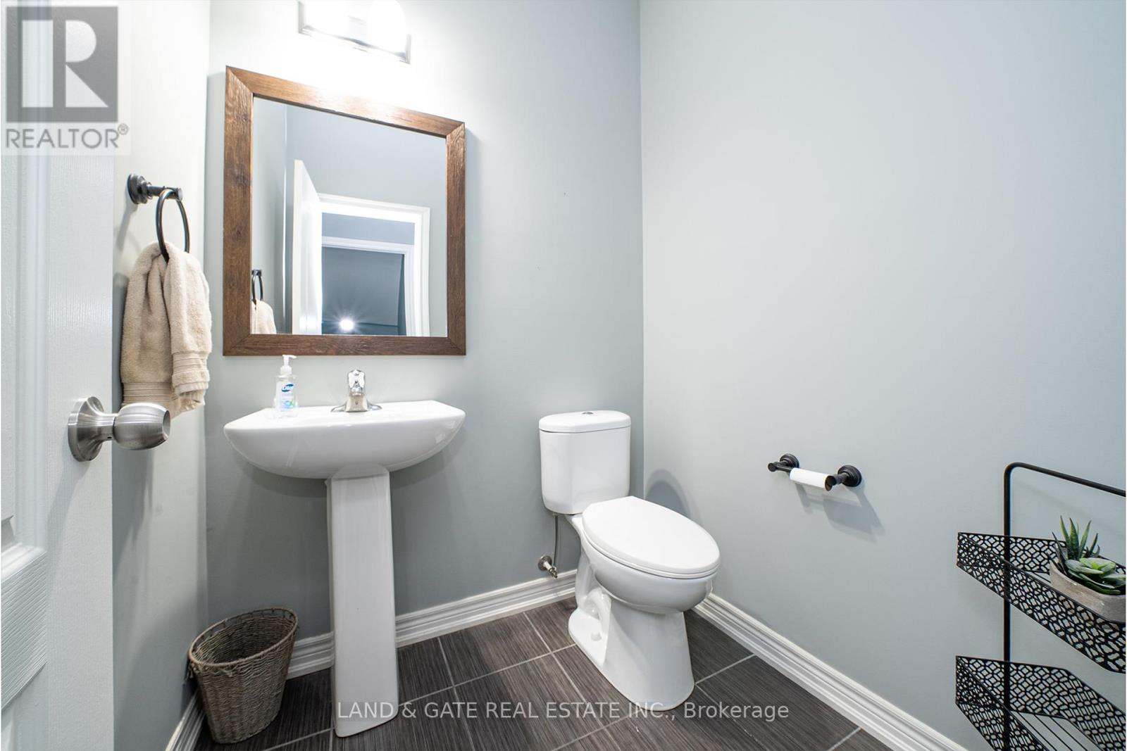 2323 Steeplechase Street, Oshawa, Ontario  L1L 0C8 - Photo 13 - E12638016