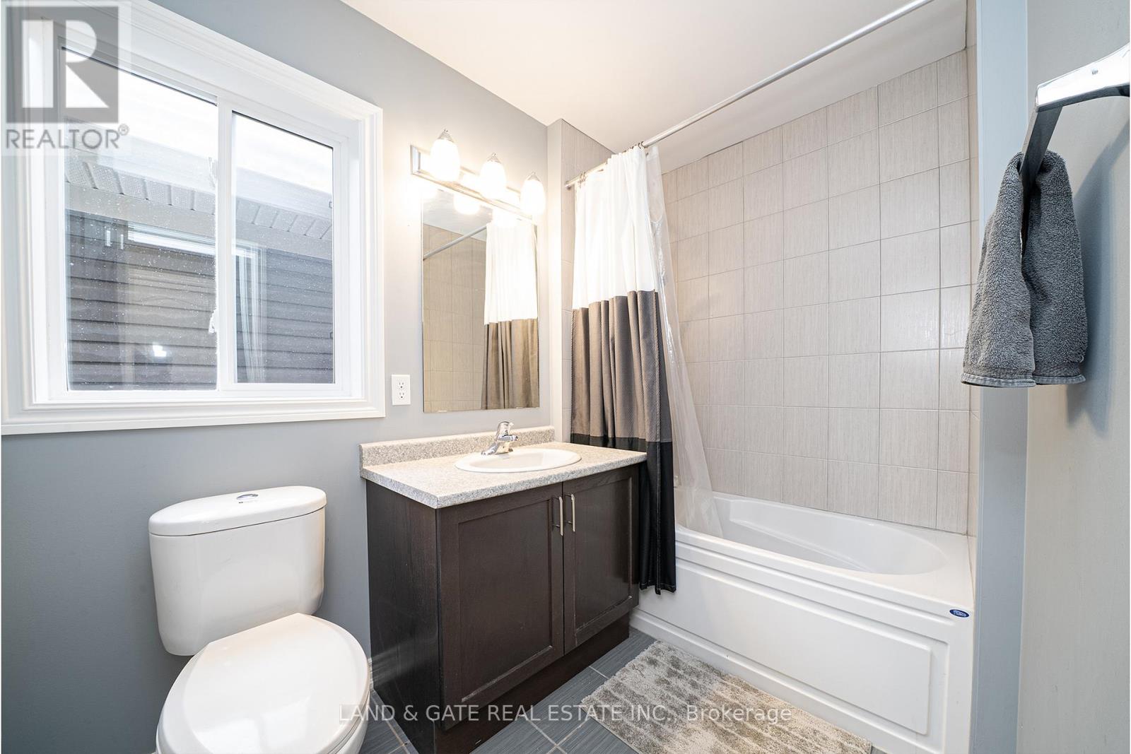 2323 Steeplechase Street, Oshawa, Ontario  L1L 0C8 - Photo 20 - E12638016