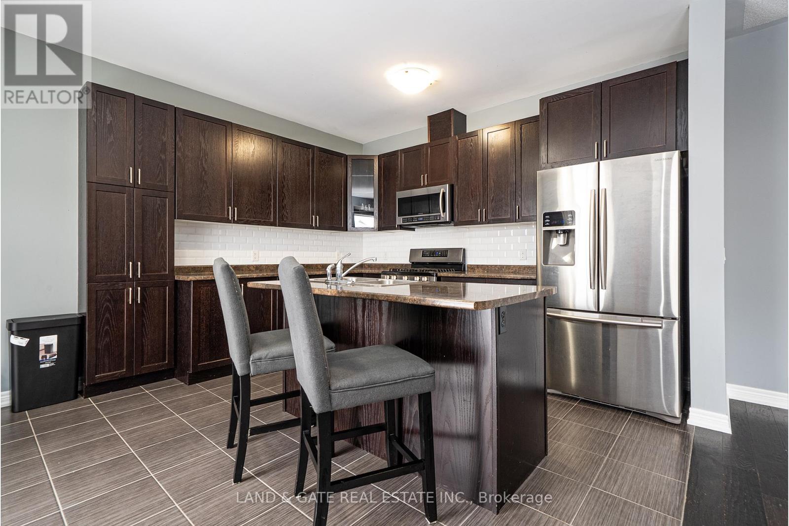 2323 Steeplechase Street, Oshawa, Ontario  L1L 0C8 - Photo 9 - E12638016