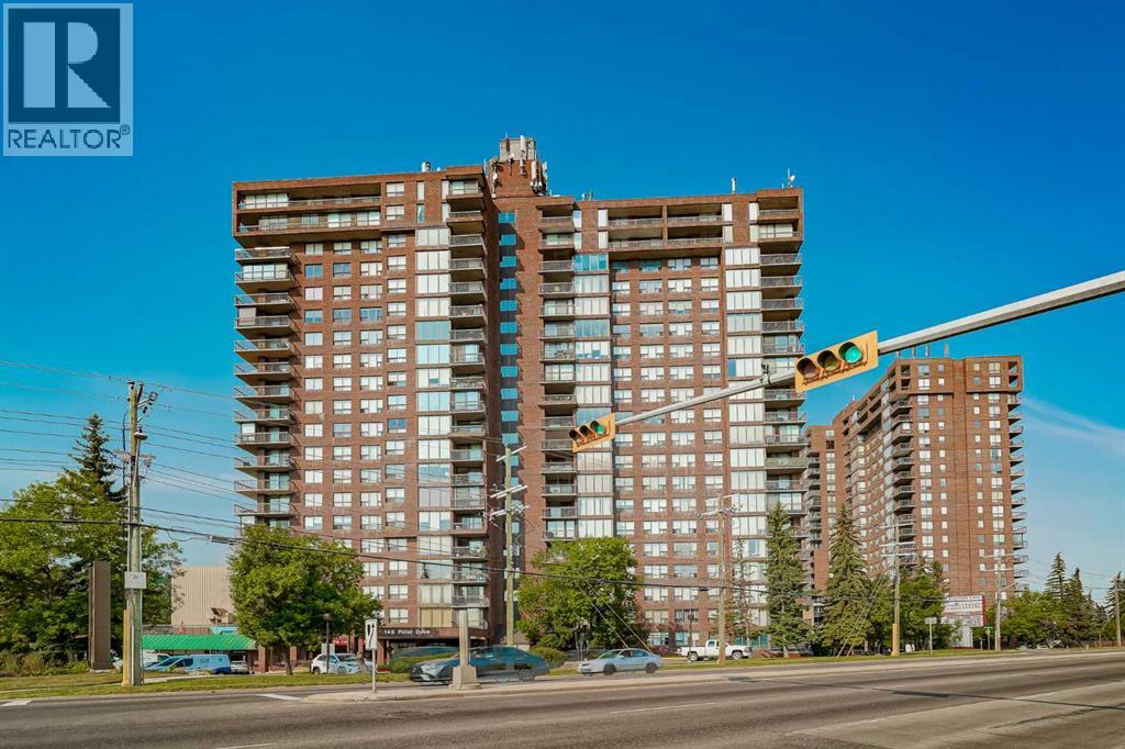 305, 145 Point Drive NW, Calgary, Alberta