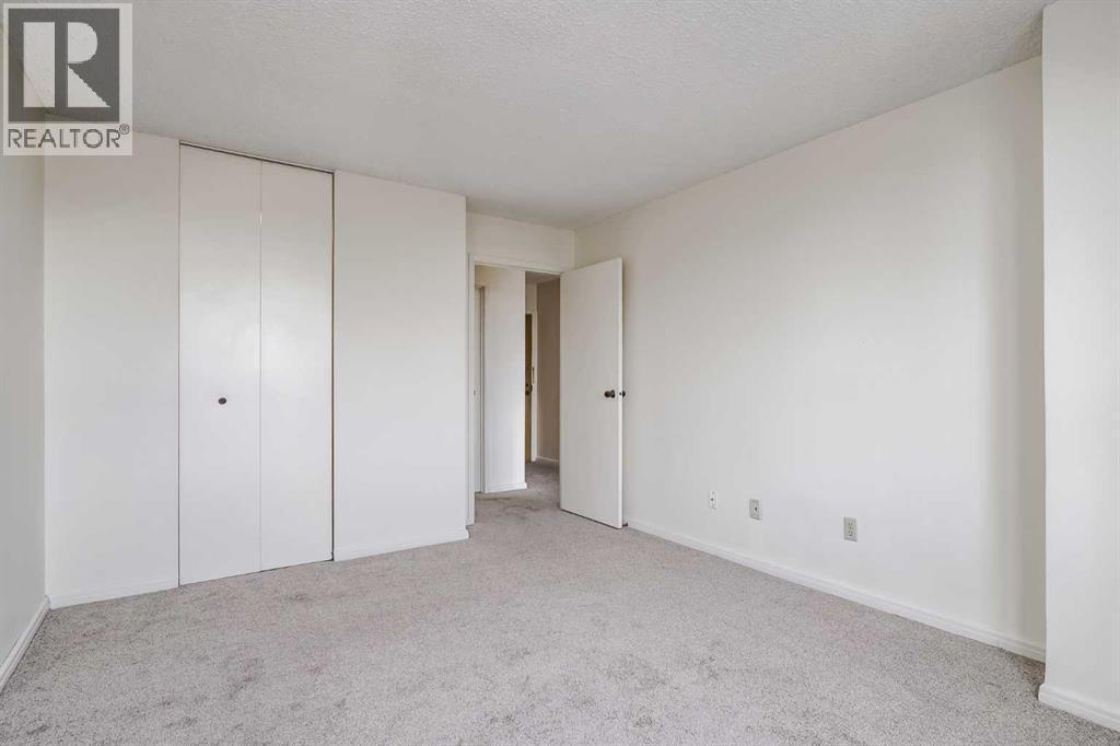 305, 145 Point Drive Nw, Calgary, Alberta  T3B 4W1 - Photo 19 - A2269679