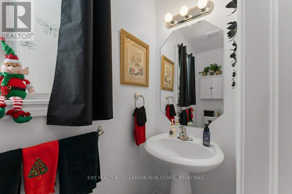 50 Beverly Street, Greater Napanee, Ontario  K7R 3X6 - Photo 6 - X12638030