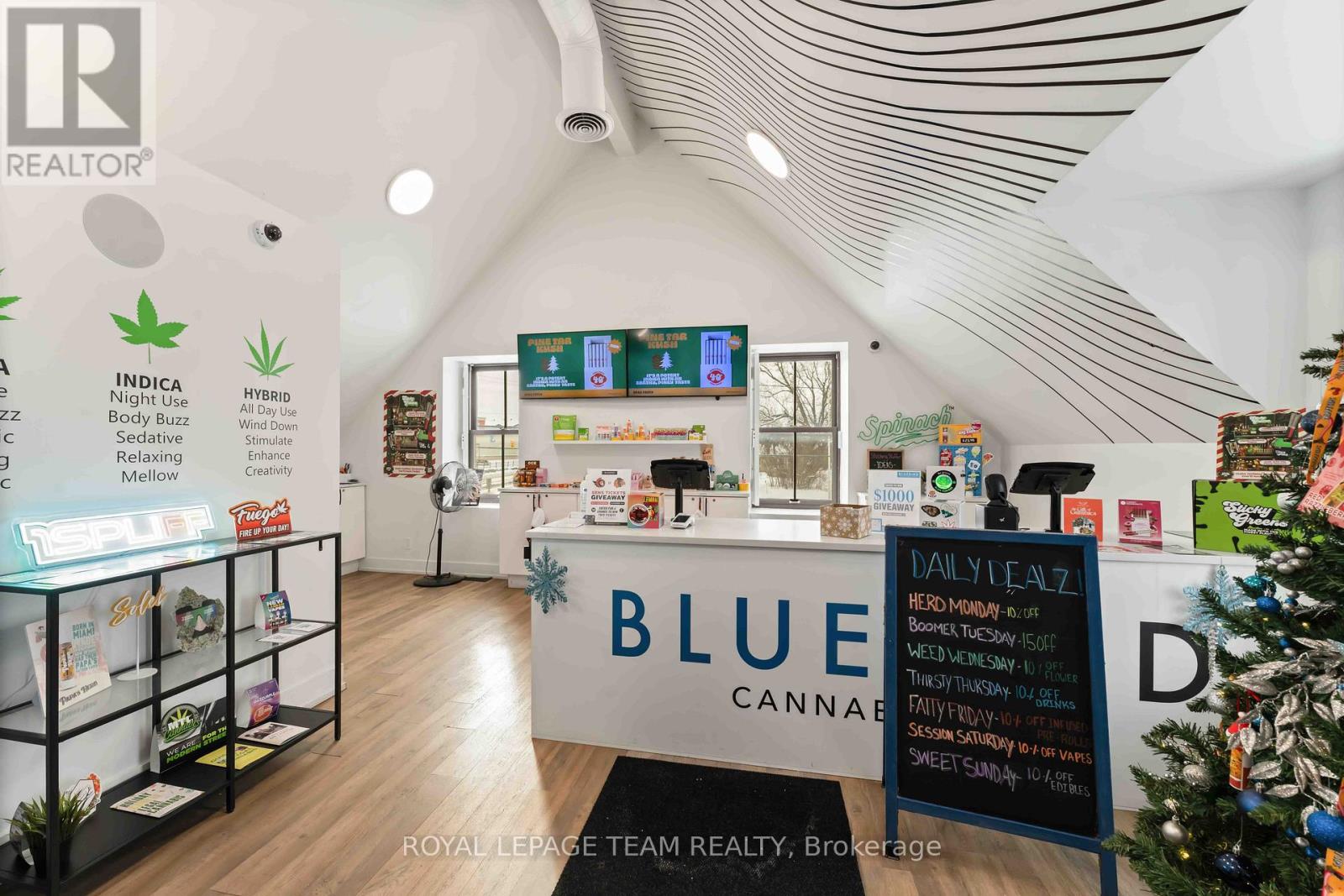 806 March Road E, Ottawa, Ontario K2W 0C9 - Photo 7 - X12638012