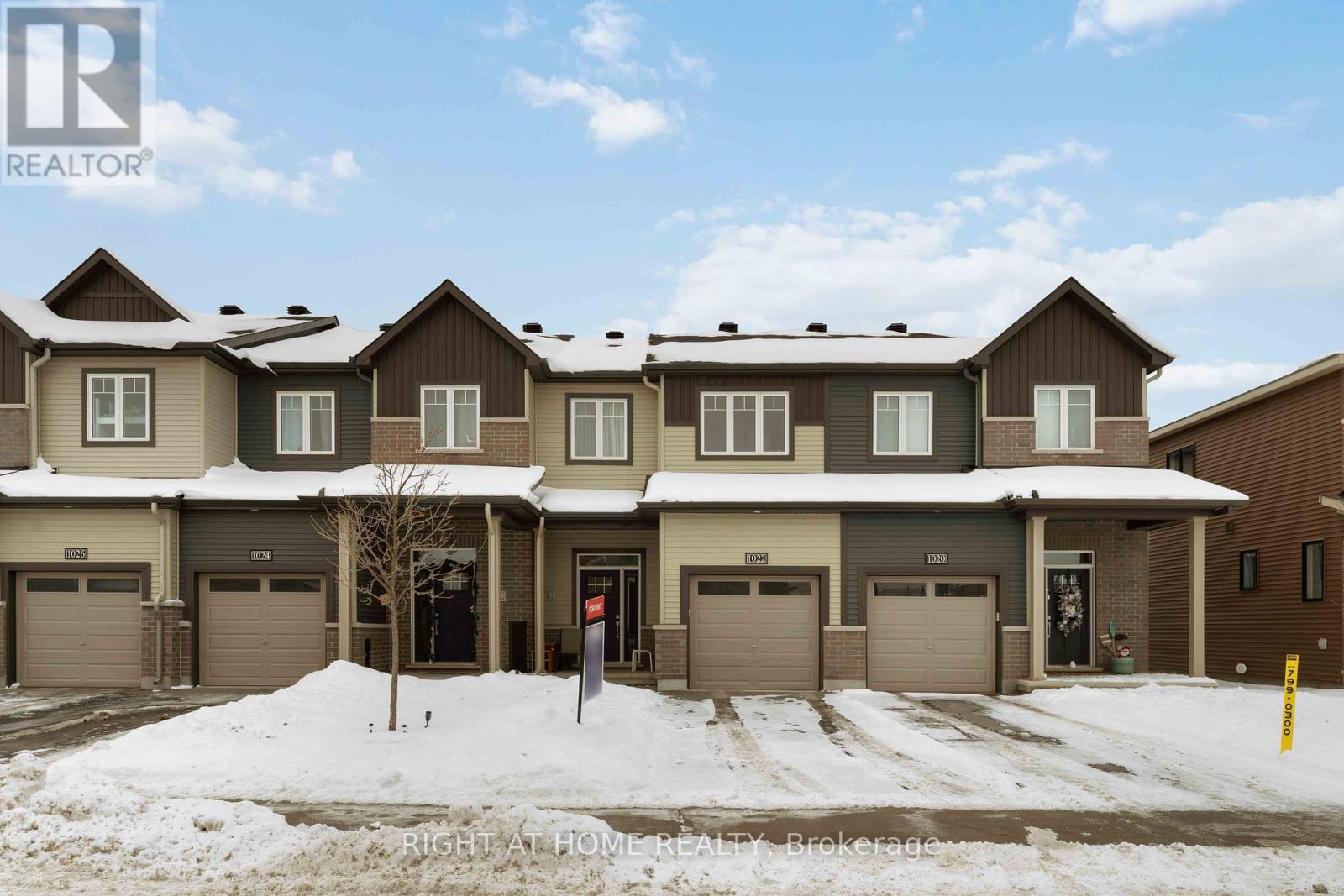 1022 BALLYHALE HEIGHTS, Ottawa, Ontario