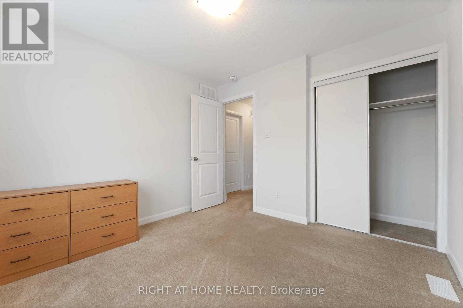 1022 Ballyhale Heights, Ottawa, Ontario  K2J 6V6 - Photo 7 - X12638018