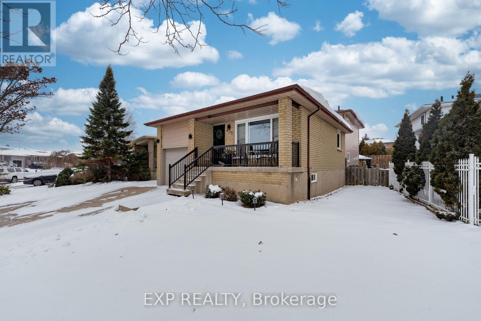 431 Rexford Drive, Hamilton, Ontario  L8W 2M6 - Photo 4 - X12638042