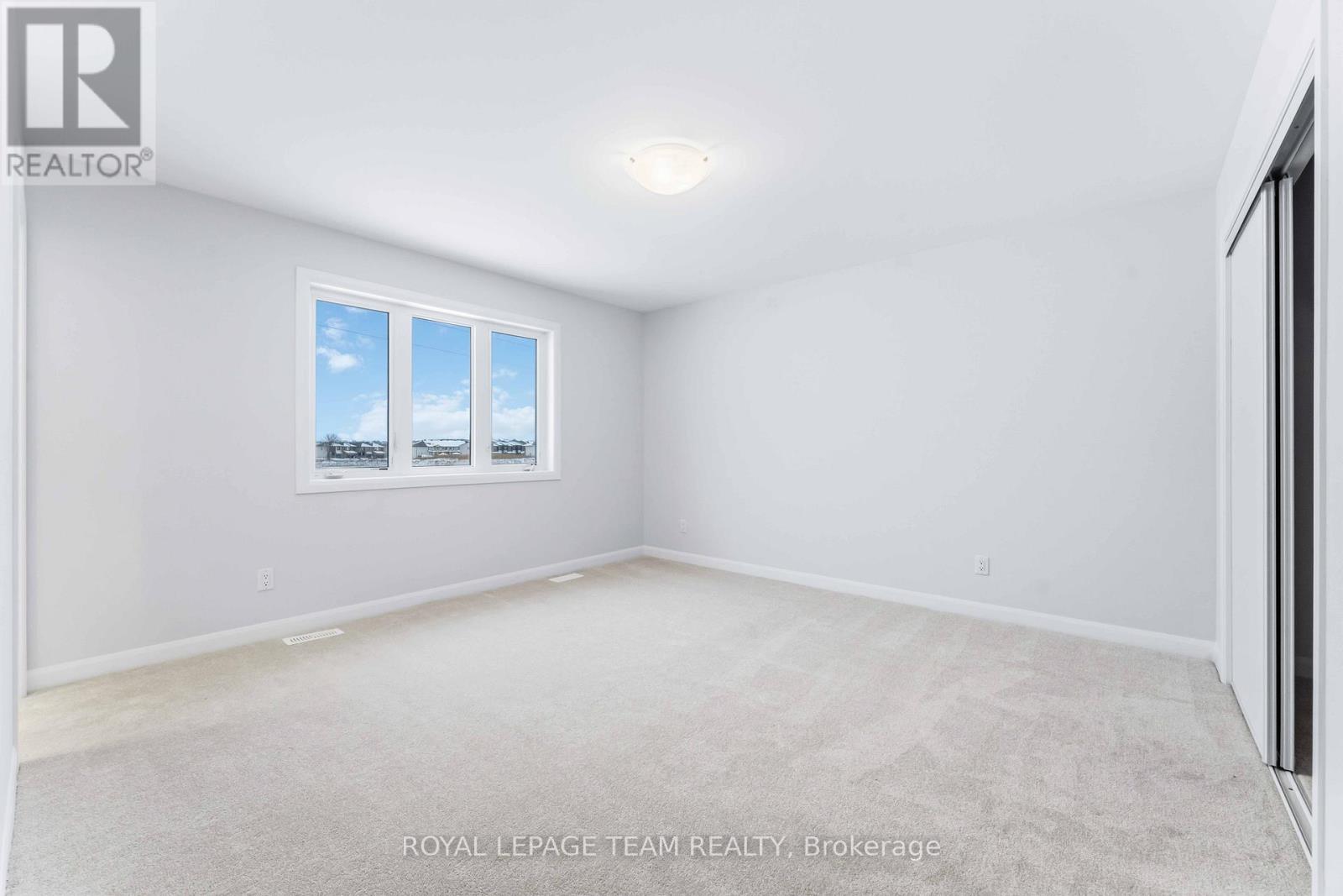 742 Fairline Row, Ottawa, Ontario  K2V 0V7 - Photo 18 - X12229430