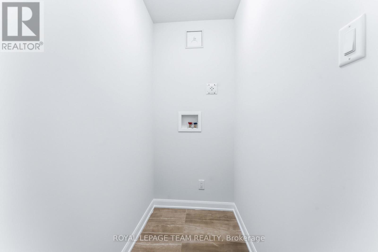 742 Fairline Row, Ottawa, Ontario  K2V 0V7 - Photo 23 - X12229430