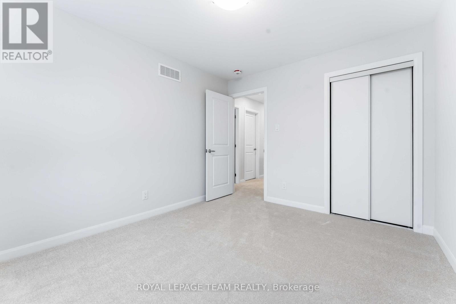 742 Fairline Row, Ottawa, Ontario  K2V 0V7 - Photo 27 - X12229430