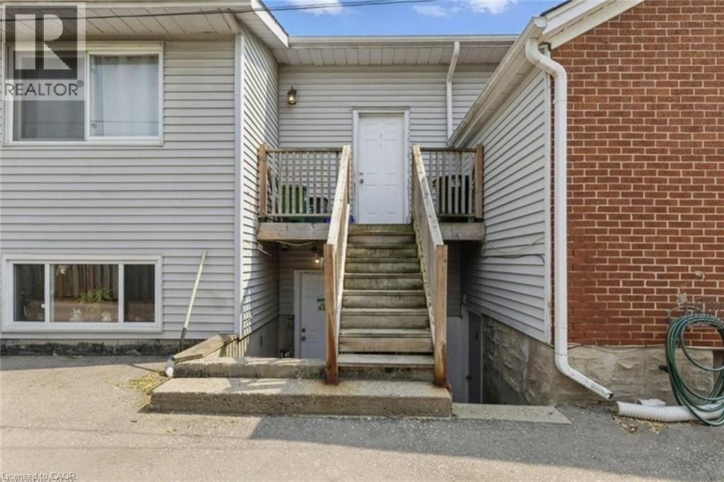 839 Stirling Avenue S, Kitchener, Ontario  N2L 2M6 - Photo 4 - 40794075