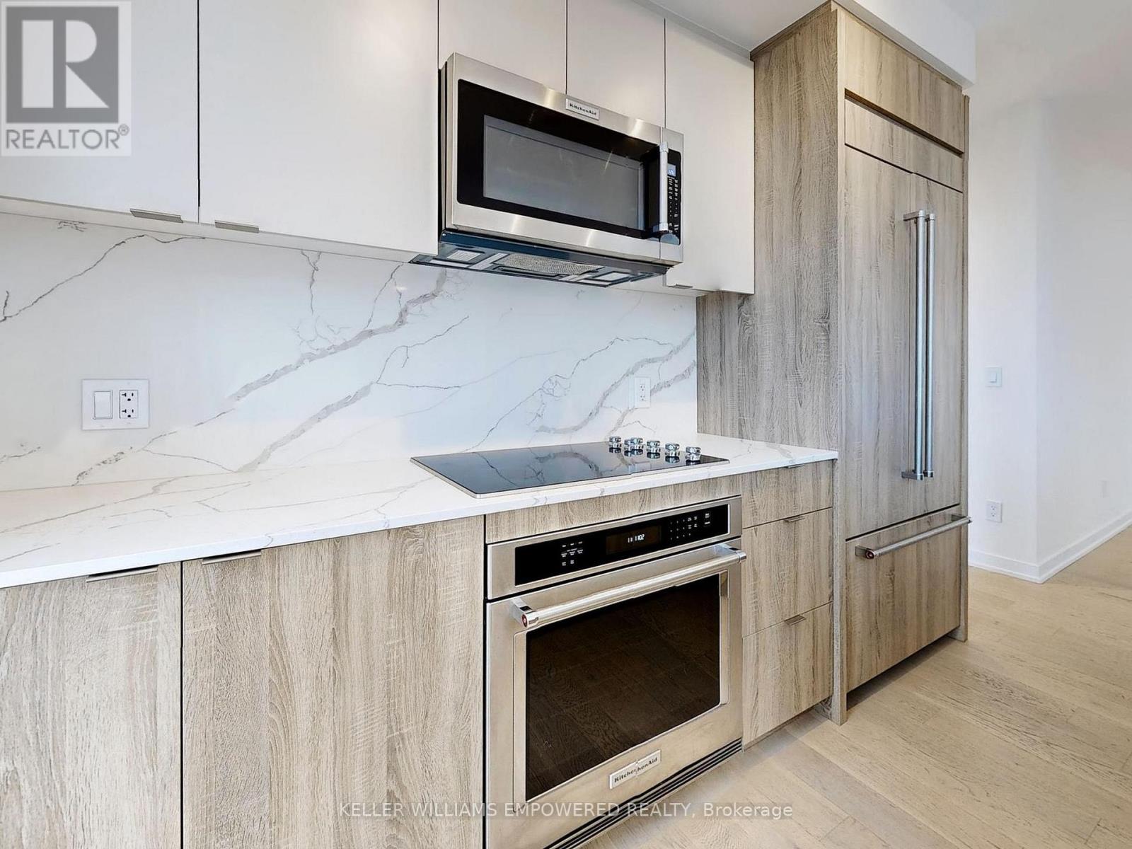 901 - 840 St. Clair Avenue W, Toronto, Ontario  M6C 0A4 - Photo 10 - C12638024