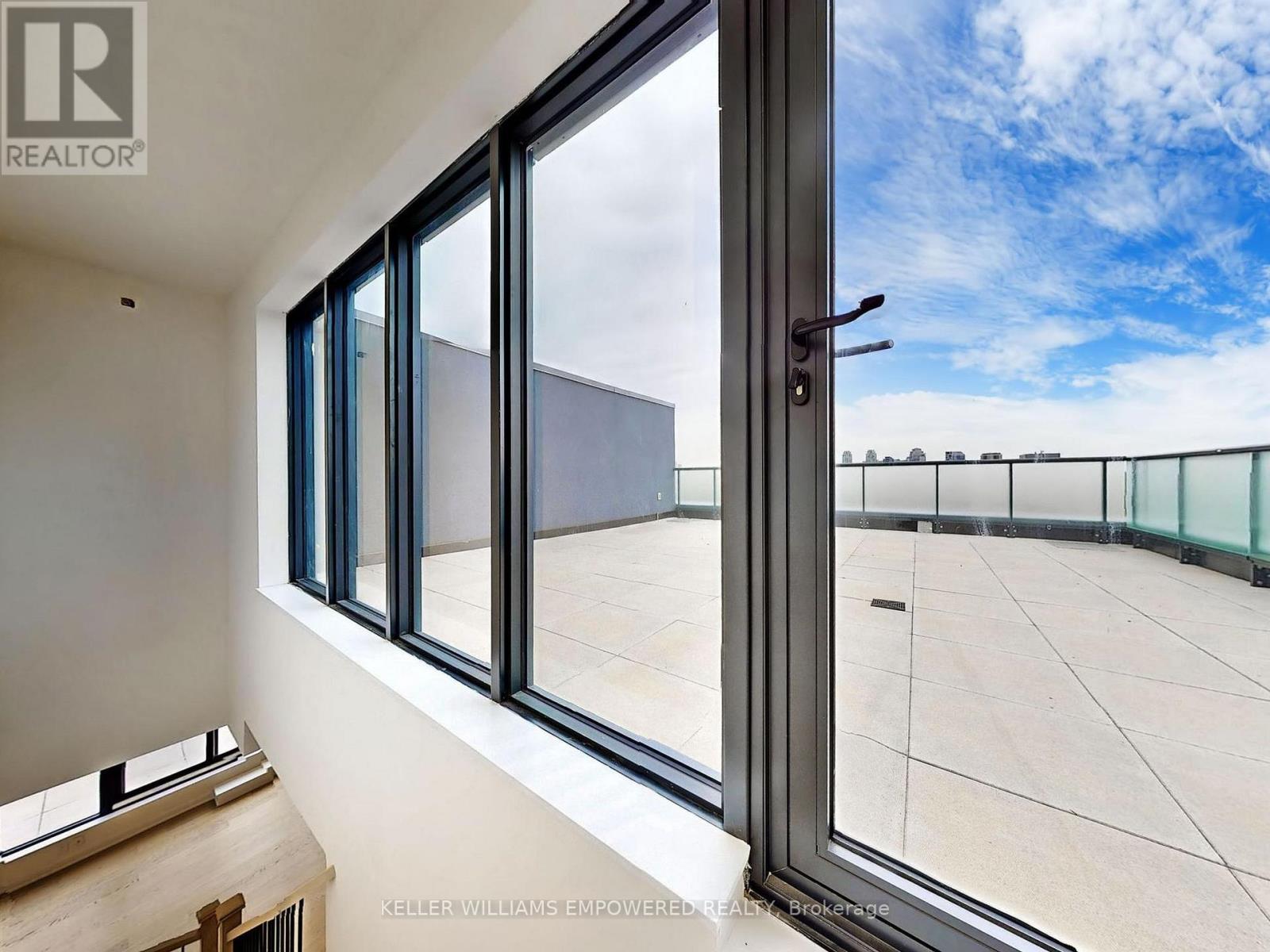 901 - 840 St. Clair Avenue W, Toronto, Ontario  M6C 0A4 - Photo 24 - C12638024