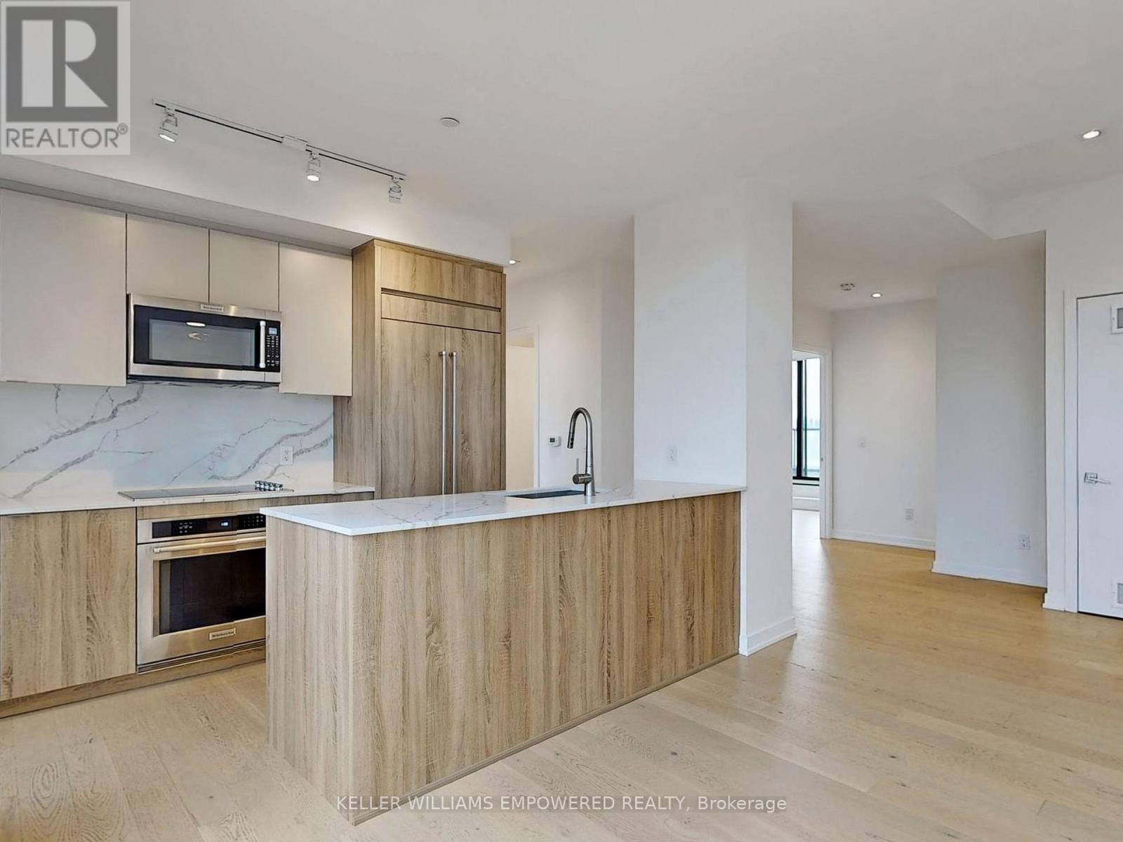 901 - 840 St. Clair Avenue W, Toronto, Ontario  M6C 0A4 - Photo 8 - C12638024