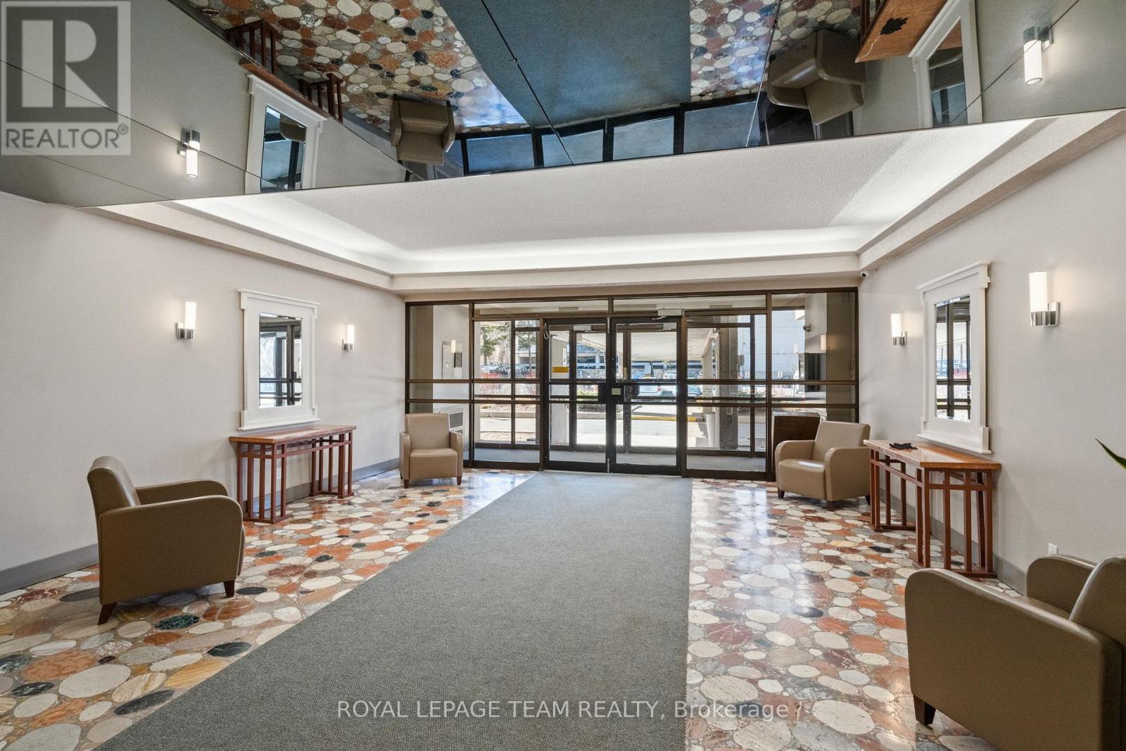 1707 - 1785 Frobisher Lane, Ottawa, Ontario  K1G 3T7 - Photo 6 - X12496224