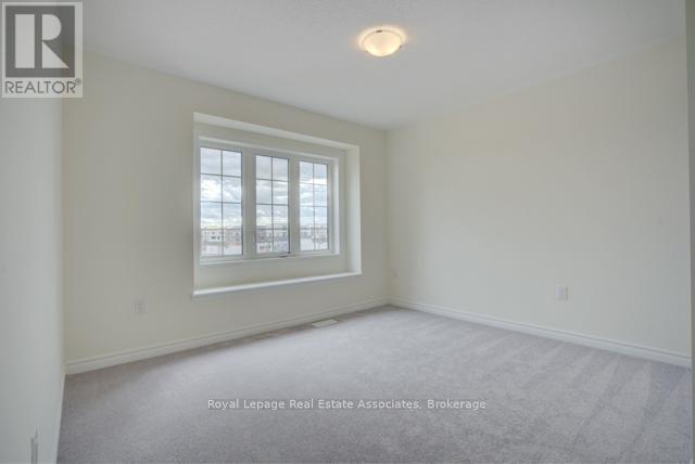 546 Fir Court, Milton, Ontario  L9E 1M5 - Photo 22 - W12638028