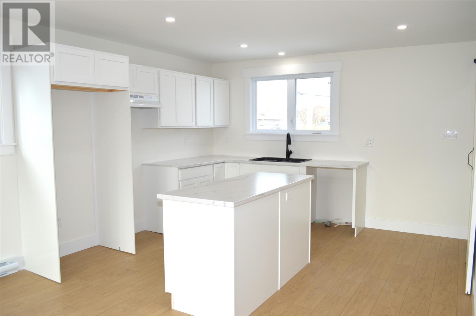 362 Newfoundland Drive, St. John's, Newfoundland & Labrador  A1A 4A2 - Photo 8 - 1293185