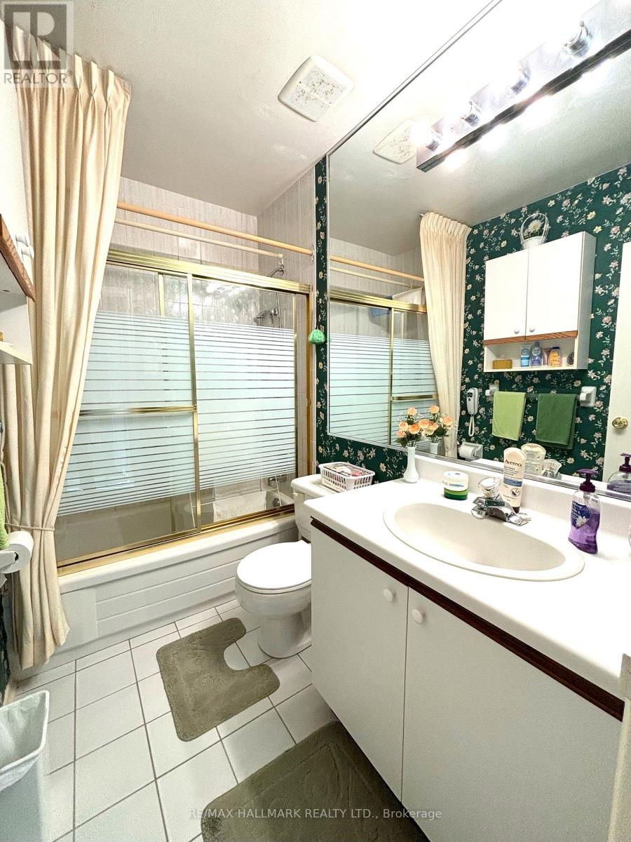 312 - 155 Queen Street N, Minto, Ontario N0G 2P0 - Photo 11 - X12637994