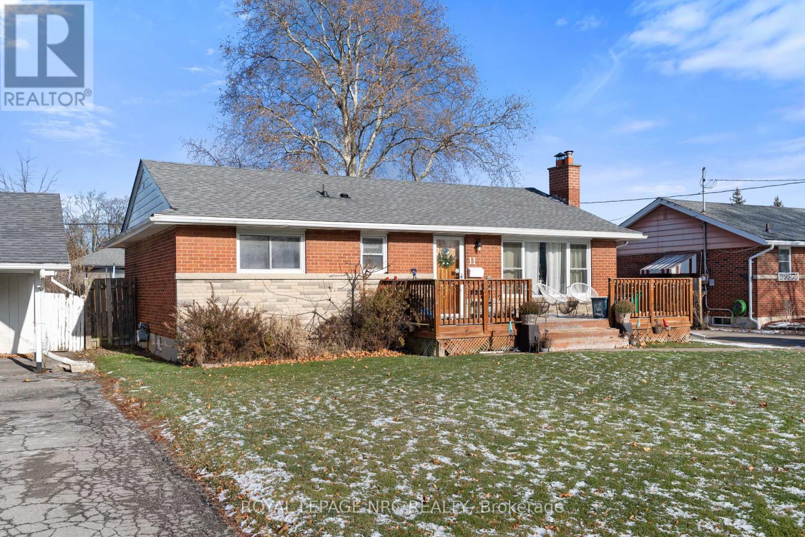 Lower - 11 Broadmore Avenue, St. Catharines (Carlton/bunting), Ontario  L2M 6A4 - Photo 2 - X12637996
