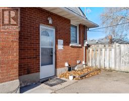 LOWER - 11 BROADMORE AVENUE, St. Catharines, Ontario