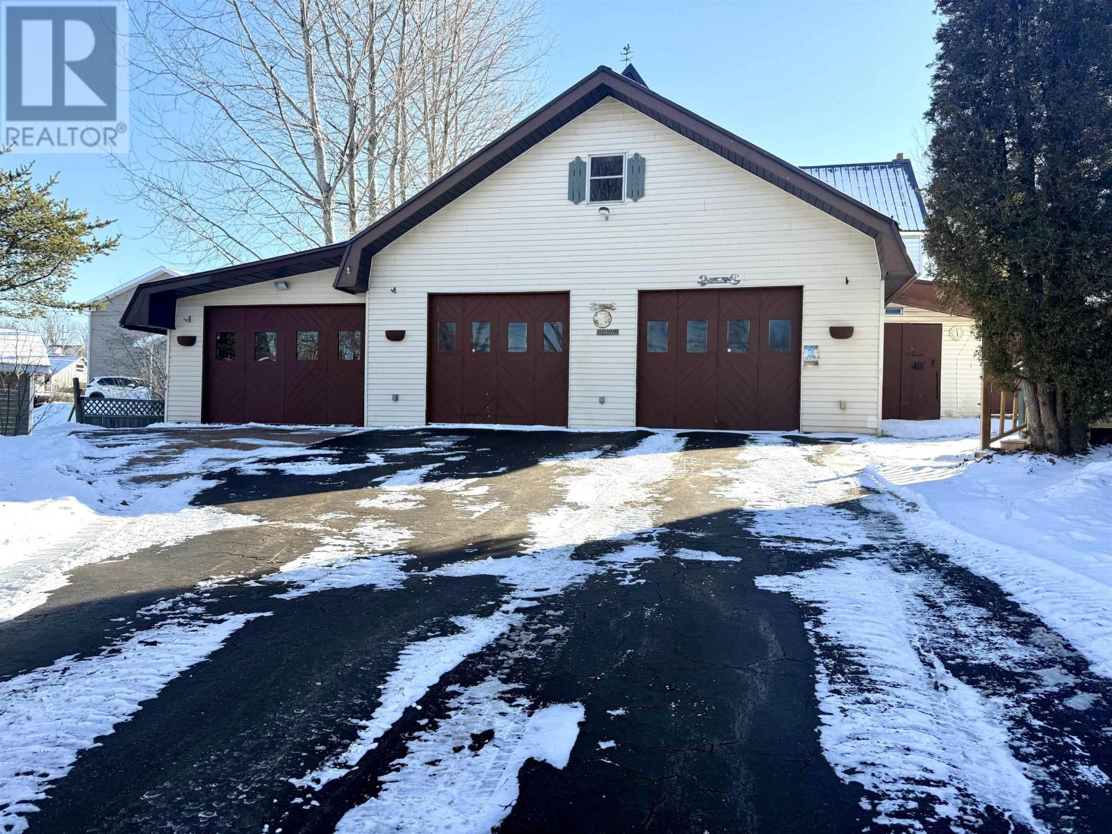 46 Cornwall Street, Amherst, Nova Scotia  B4H 2L4 - Photo 45 - 202529517