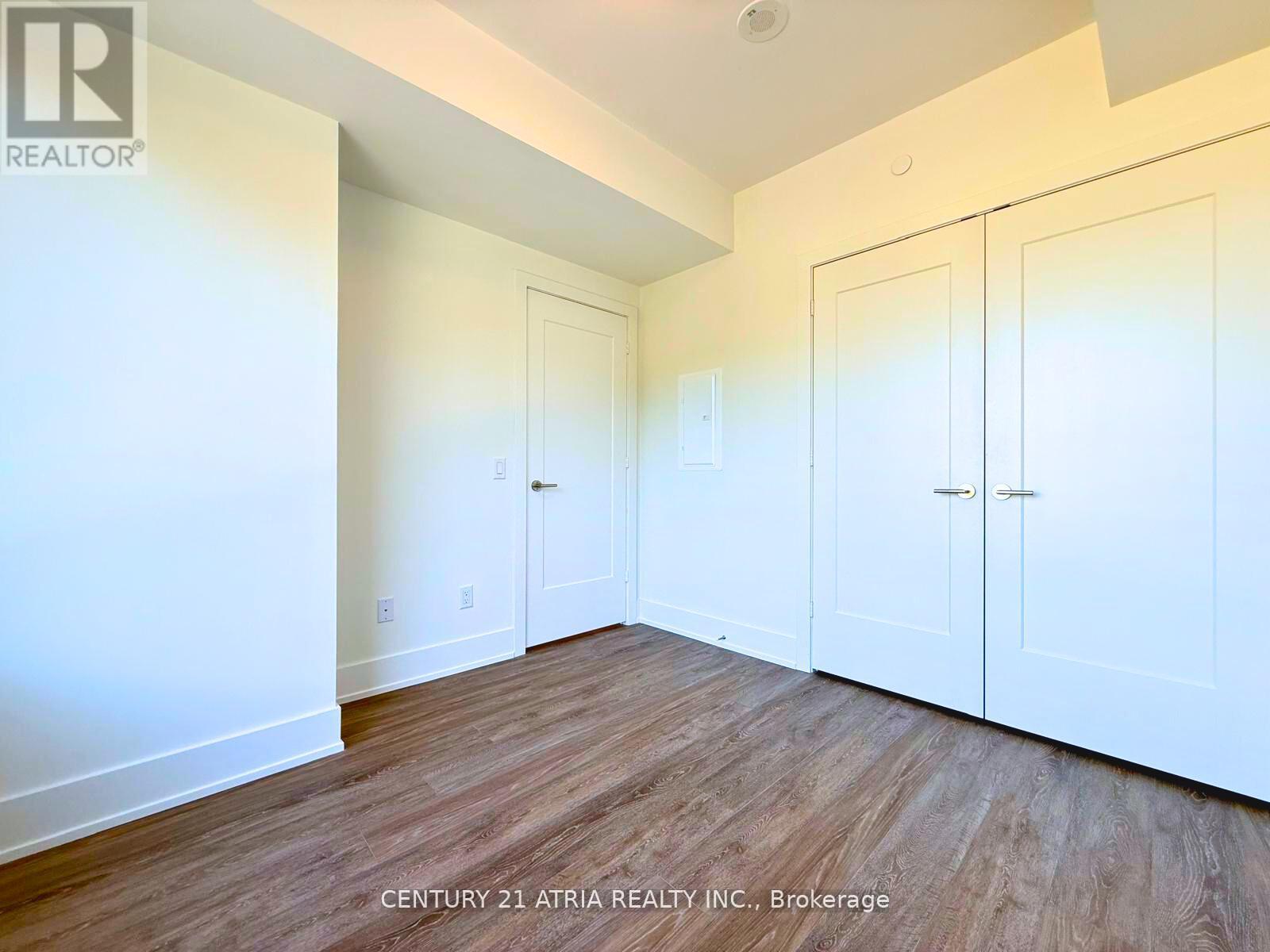 210 - 259 The Kingsway, Toronto, Ontario M9A 0G2 - Photo 7 - W12575294