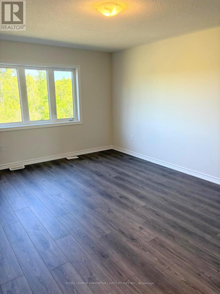 27 Hickey Lane, Kawartha Lakes, Ontario  K9V 0T3 - Photo 16 - X12638062