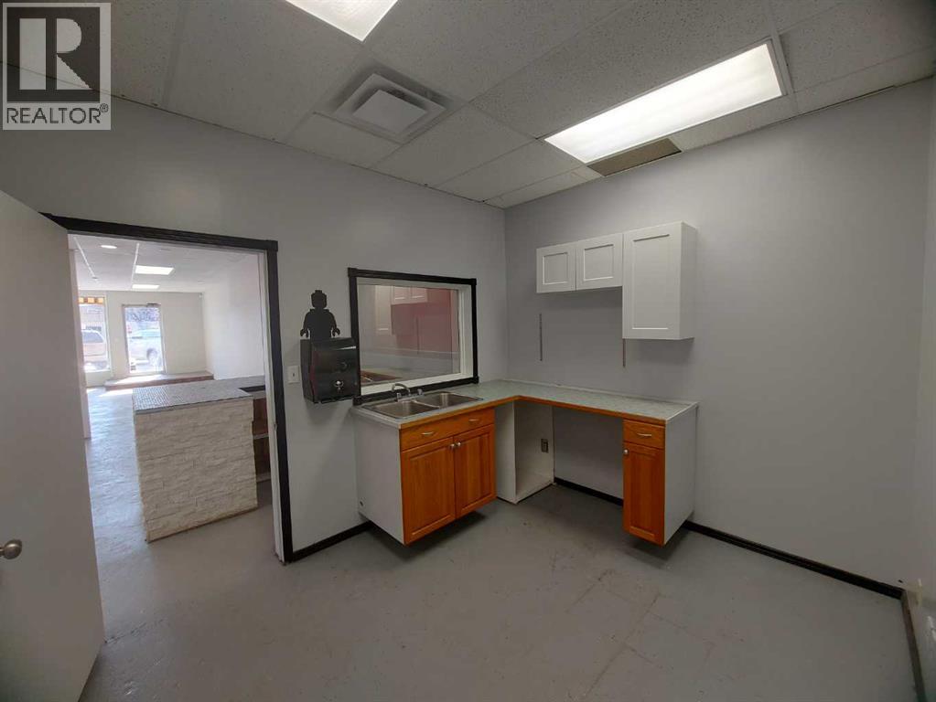 4801 51 Avenue, Red Deer, Alberta  T4N 4H2 - Photo 25 - A2275013