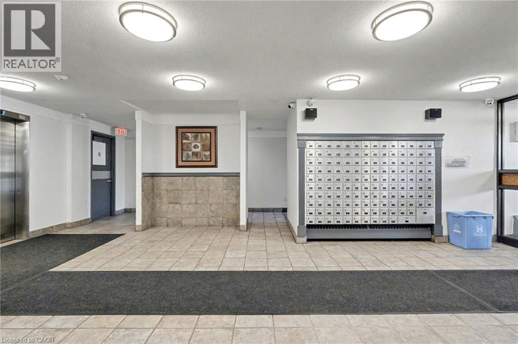 15 Nicklaus Drive Unit# 1001, Hamilton, Ontario  L8K 5J5 - Photo 14 - 40786287