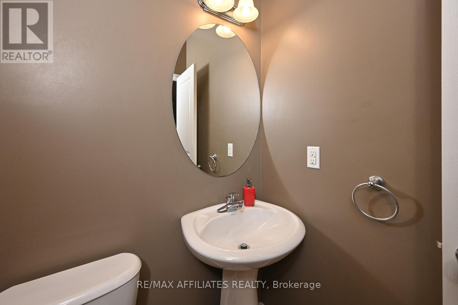 289 Harthill Way, Ottawa, Ontario  K2J 0P3 - Photo 13 - X12638052