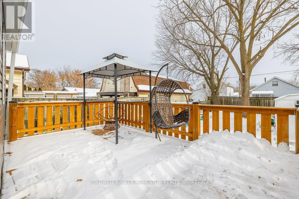 4134 Martin Avenue, Niagara Falls (Downtown), Ontario  L2E 3K9 - Photo 32 - X12638056