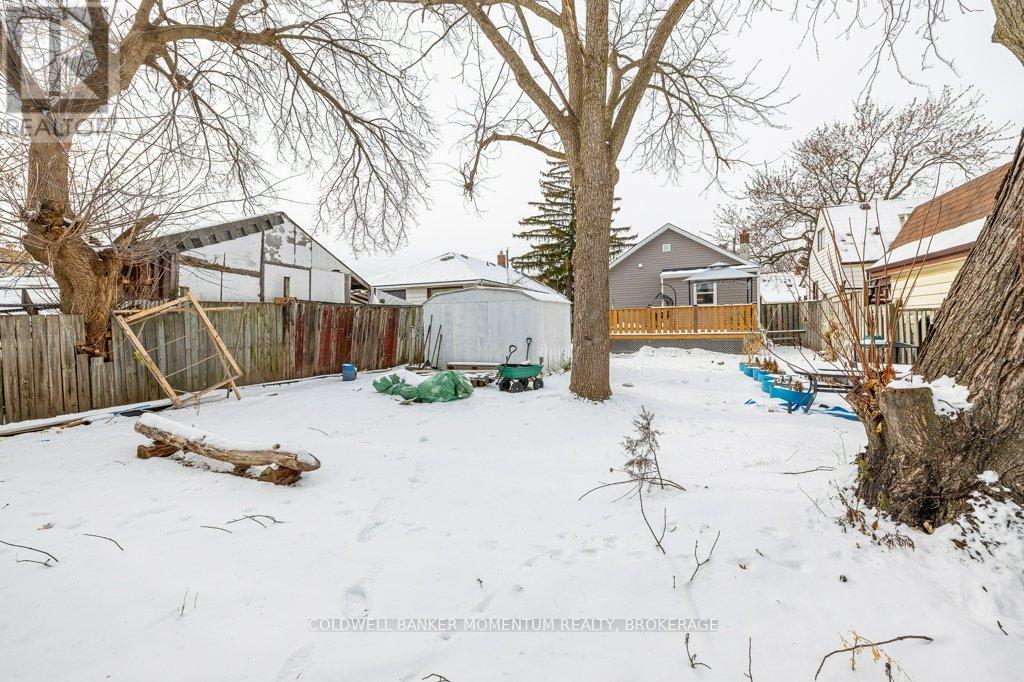 4134 Martin Avenue, Niagara Falls (Downtown), Ontario  L2E 3K9 - Photo 36 - X12638056