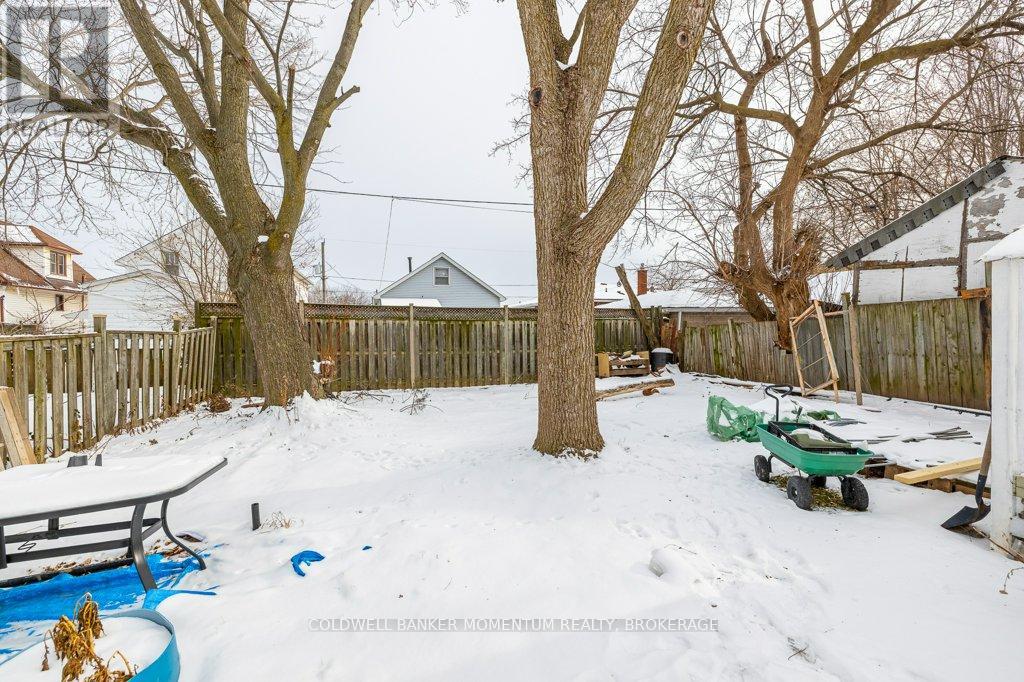4134 Martin Avenue, Niagara Falls (Downtown), Ontario  L2E 3K9 - Photo 37 - X12638056
