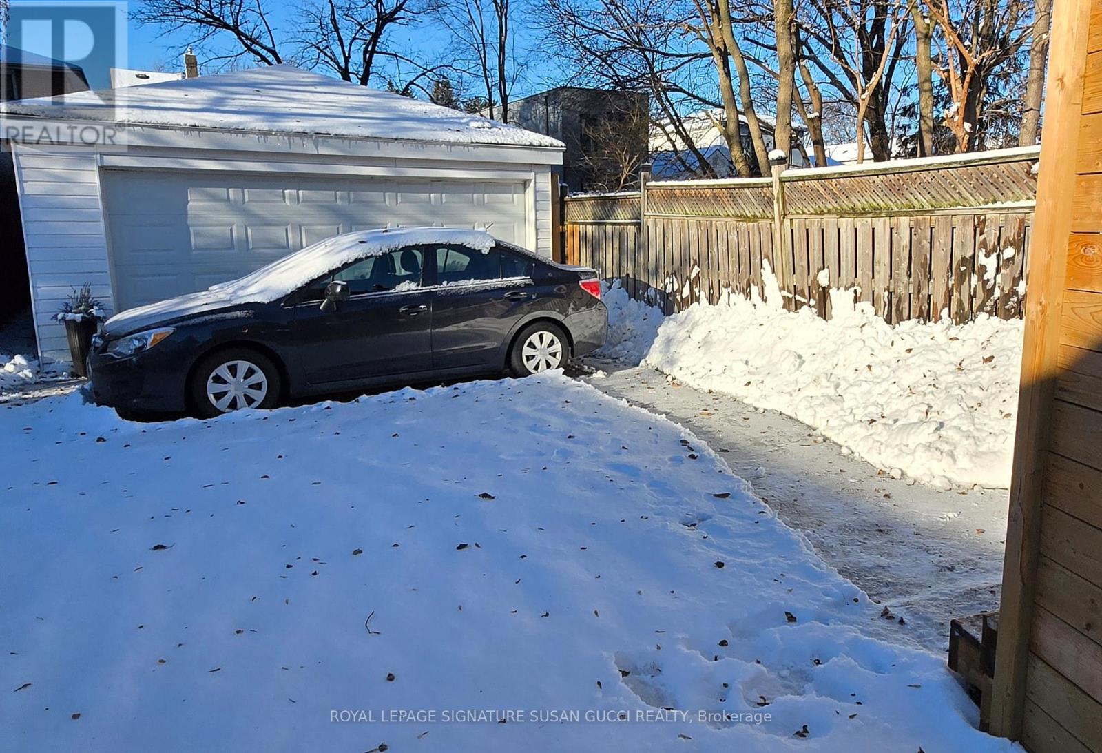 186 Gledhill Avenue, Toronto, Ontario  M4C 5L1 - Photo 24 - E12602600