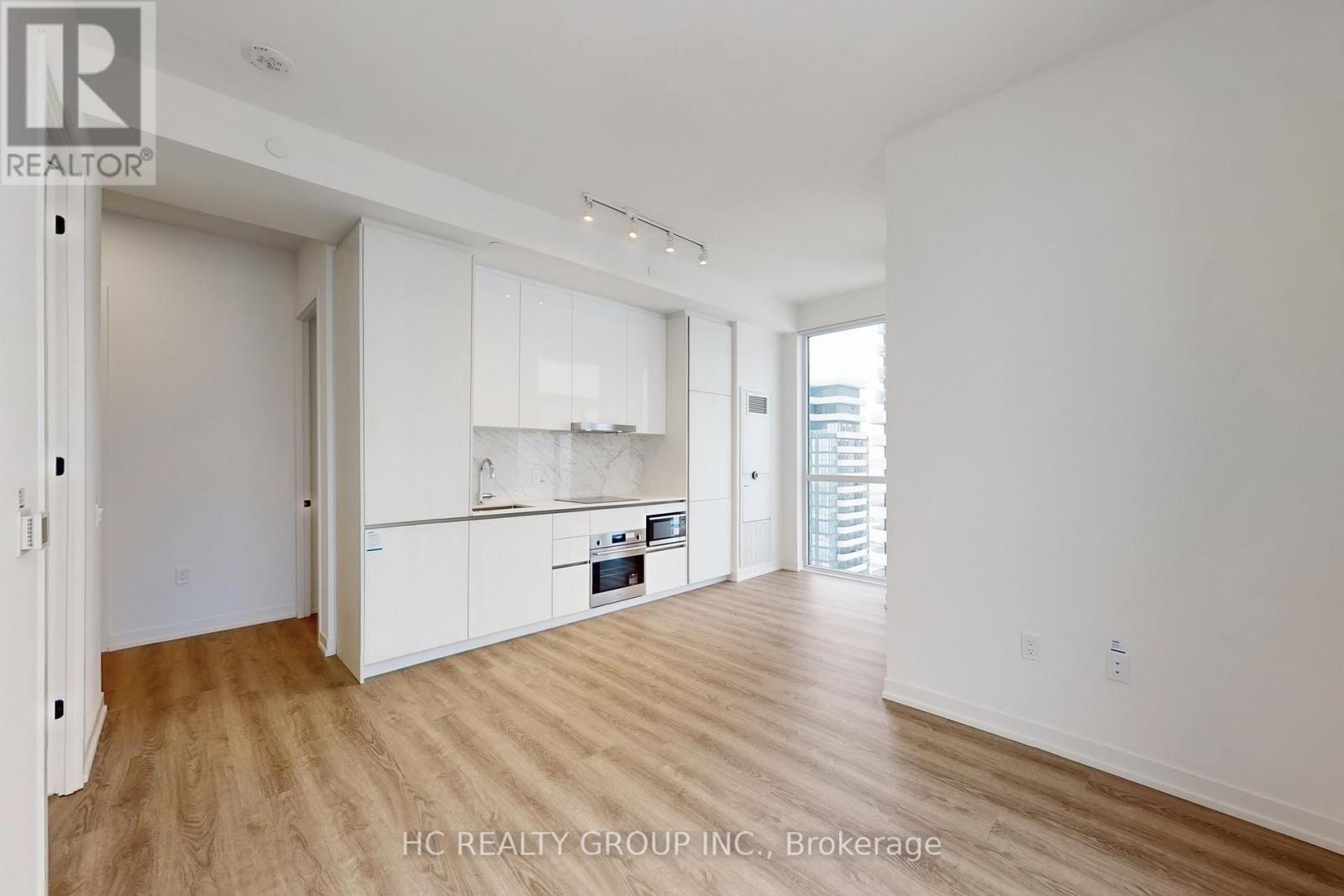 4902 - 8 Interchange Way, Vaughan, Ontario  L4K 5Z7 - Photo 3 - N12637202