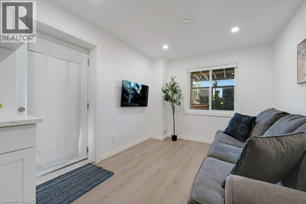 160 Freure Drive Unit# Basement, Cambridge, Ontario  N1S 0B4 - Photo 2 - 40793072