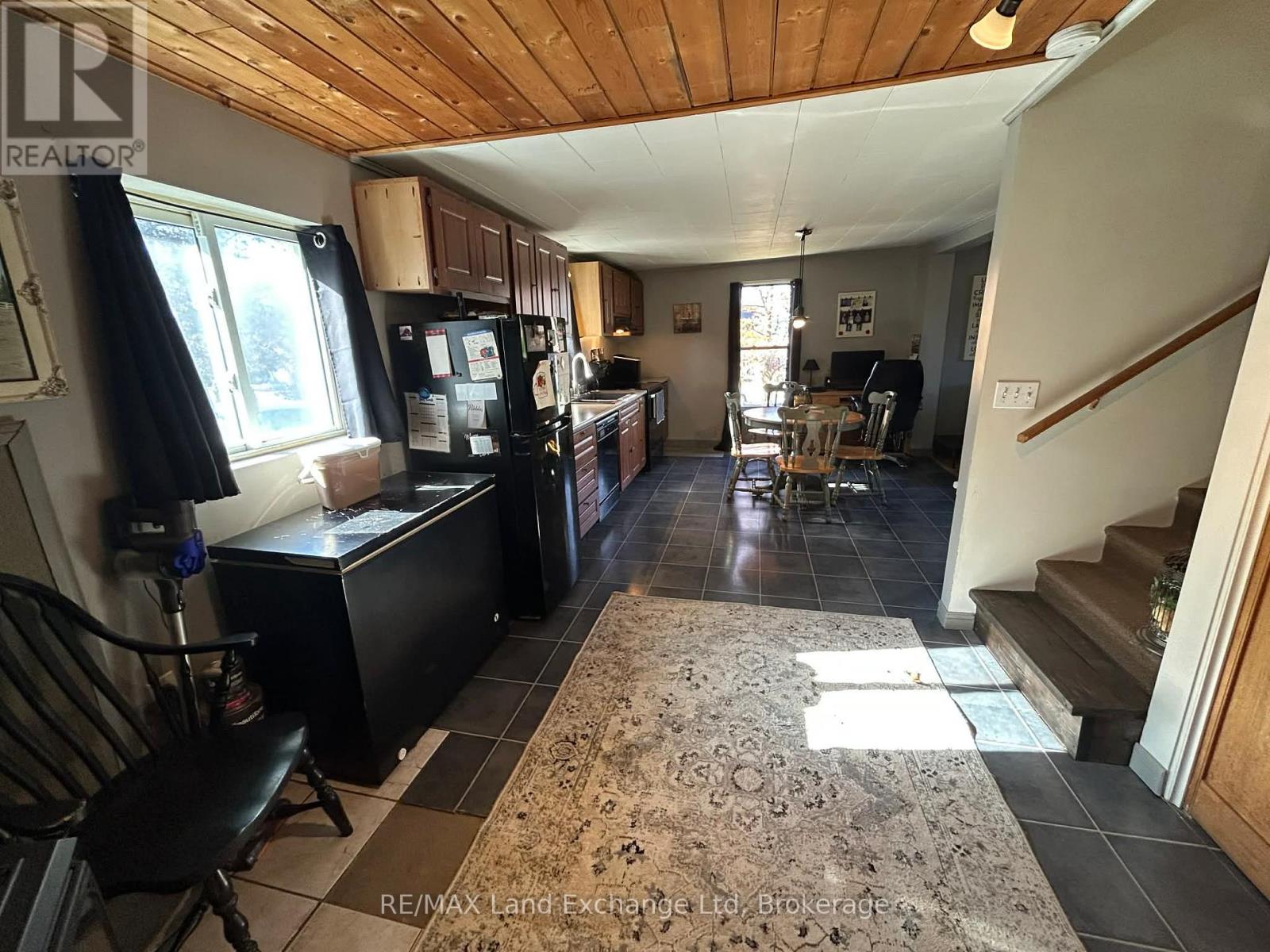 130 Henry Street, Minto, Ontario  N0G 2P0 - Photo 7 - X12638104