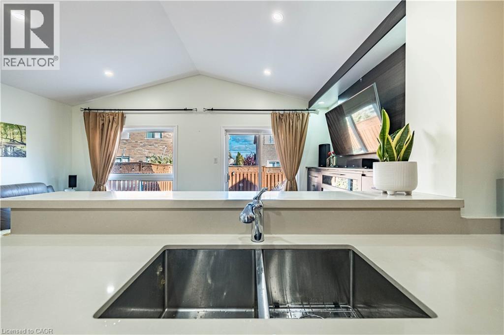 5708 Margarita Crescent, Mississauga, Ontario  L5M 6Y8 - Photo 18 - 40793487