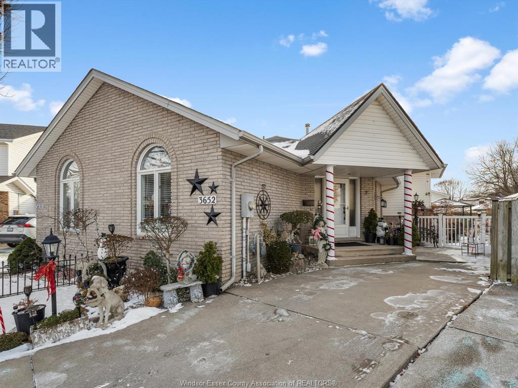 3652 STEPHANIE COURT, windsor, Ontario